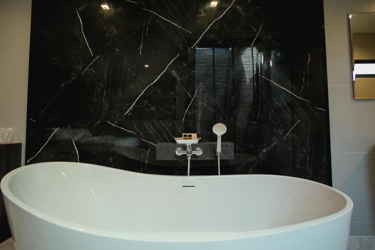 Grand Park Resort Банкок Екстериор снимка